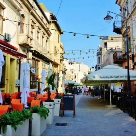 Ama Boutique 康斯坦察