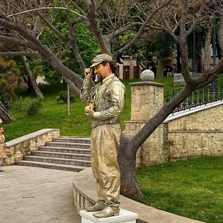 Ama Boutique 康斯坦察